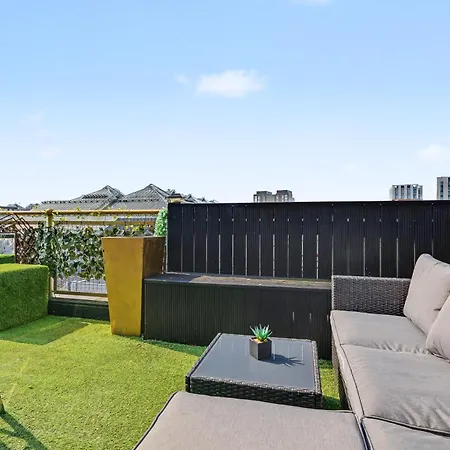 Ferienhaus 2 Bedroom Penthouse With Rooftop Terrace *