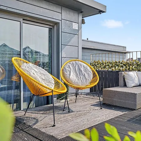 Ferienhaus 2 Bedroom Penthouse With Rooftop Terrace