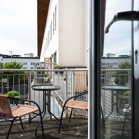 Ferienhaus Lochburn House - Garden, Parking&stylish 3br