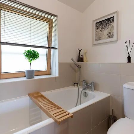 Lochburn House - Garden, Parking&stylish 3br Ferienhaus