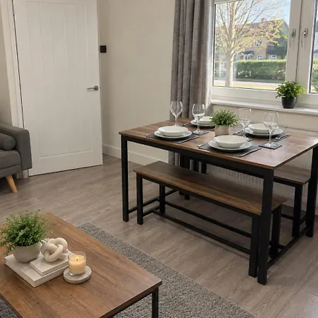 Gorgeous 2-bedroom House In - Sleeps 6 Apartment Glasgow