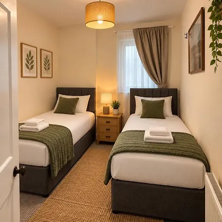 Spacious 3-bedroom House In Glasgow