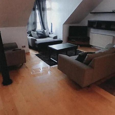 Glasgow Apartment