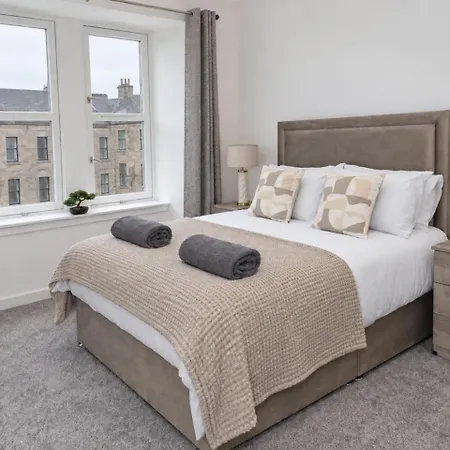 Apartment Free Parking - Centre - Sleeps 3 - 2 Bedroom