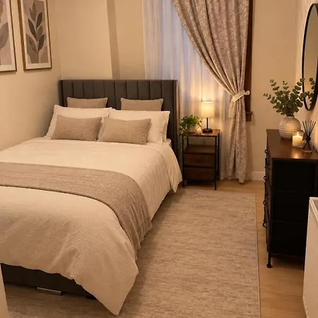 Spacious 3-bedroom House In Apartamento Glasgow