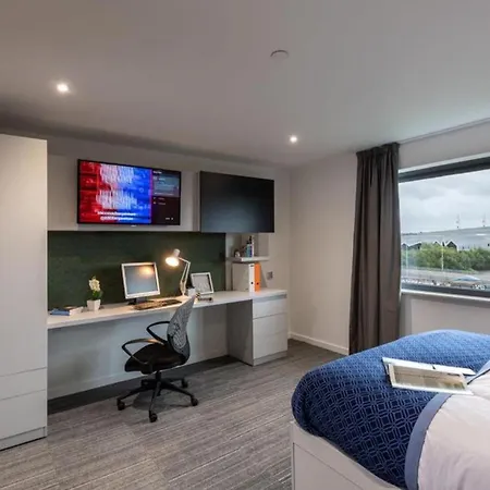 Apartamento For Students Only - West View In