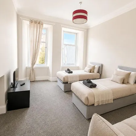 Apartamento 6 Bed, Free Parking, Fully Renovated Glasgow