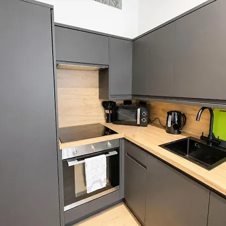 Apartamento 6 Bed, Free Parking, Fully Renovated *