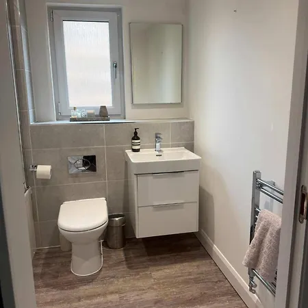 Apartamento Modern 2 Bed Flat Close To Train Station And Hydro Glasgow