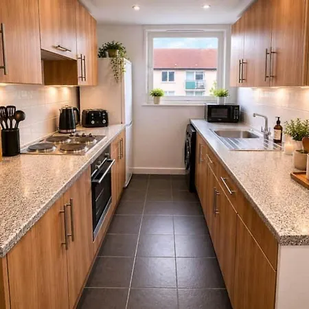 2 Bedroom, Location * Glasgow