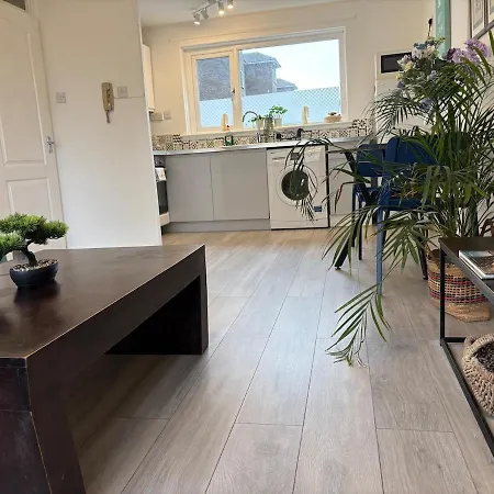 Kennedy Path 1 Bedroom * Glasgow