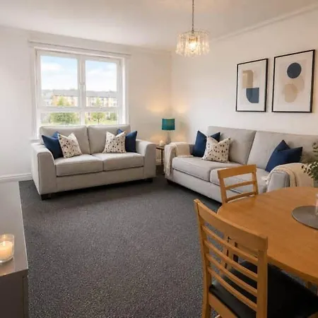 2 Bedroom, Location Apartment