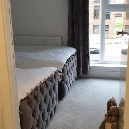Apartment Triplex House With Garden And Parking Glasgow