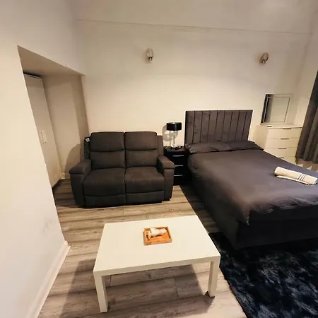 Apartment Exec 2br Next To Queens & Hampden Park Glasgow