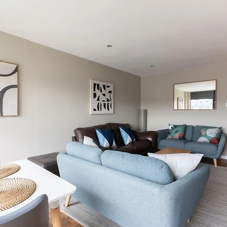 Spacious Flat With Free Parking Next To Sec Hydro Apartment Glasgow