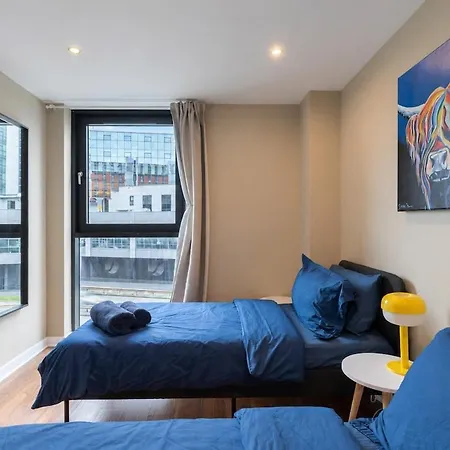Spacious Flat With Free Parking Next To Sec Hydro