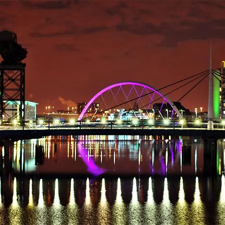 Hampden Tenement Flat * Glasgow