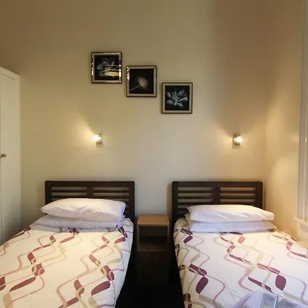 Alba Lodge Glasgow