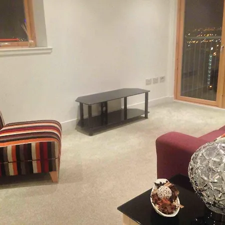 Appartement 16 *