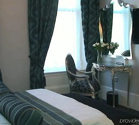 Argyll 3*