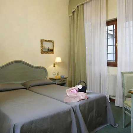 On The Hotel 3*