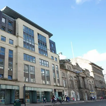 Apartament The Spires Serviced