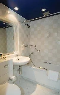 Holiday Inn Glasgow City-West Отель