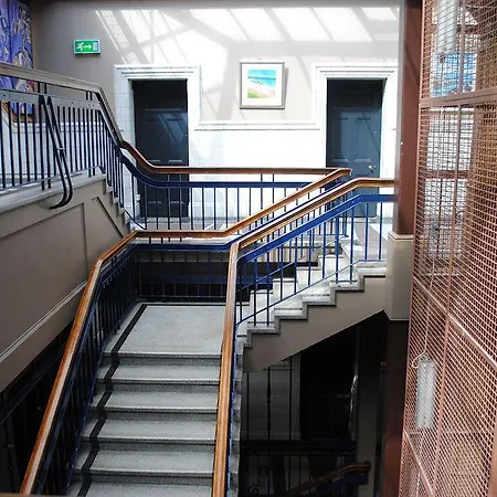 Arthouse - Newly Refurbished 4*