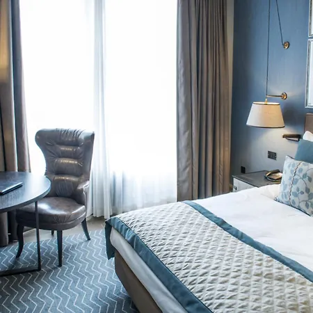 Voco Grand By Ihg Hotel