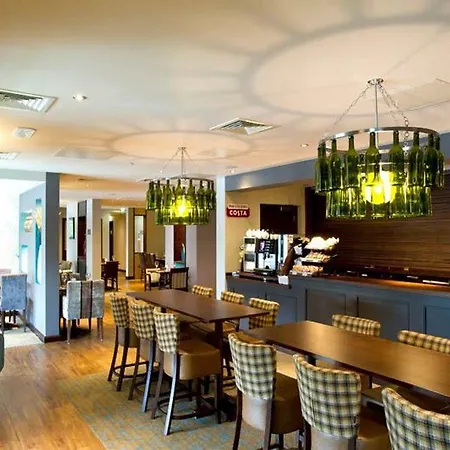 Premier Pacific Quay Hotel