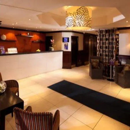 Hotel Leonardo West End 3*