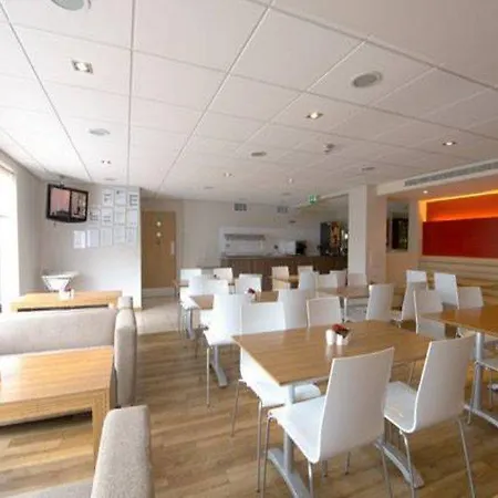 Hotell Travelodge Braehead