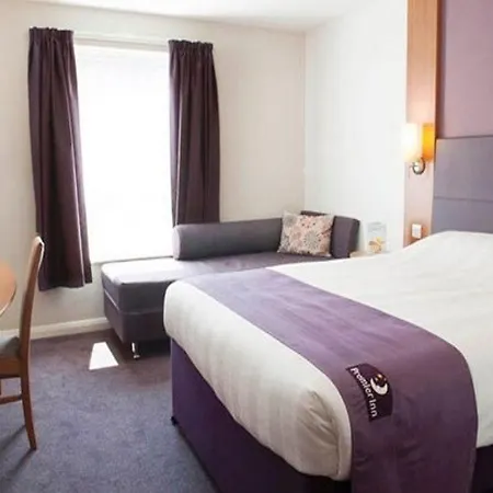 Hotell Premier East 3*