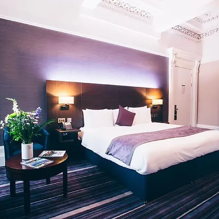Otel Lorne 3*