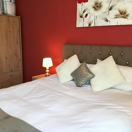 Kumar Suites Hanson Park *