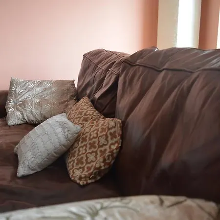 Spacious City Centre Apartment *