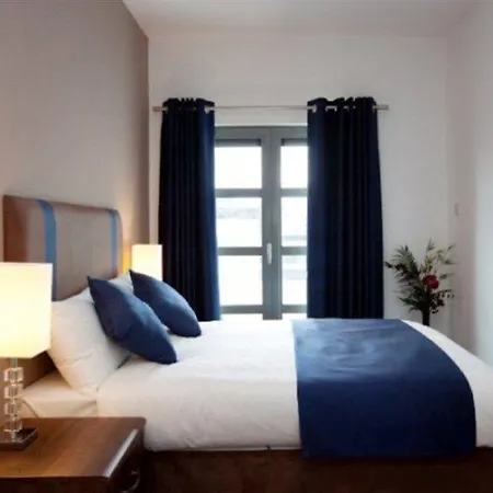 The Spires Serviced * Глазго