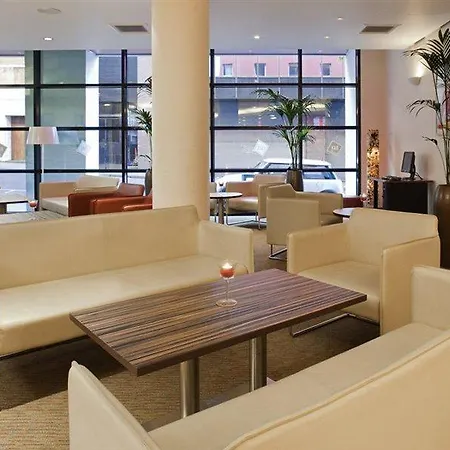Ibis Centre - Sauchiehall St Hotel 3*