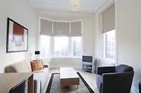 Max @ Olympic House Apartment