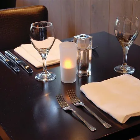 Western Glasgow South Eglinton Arms 3* Eaglesham