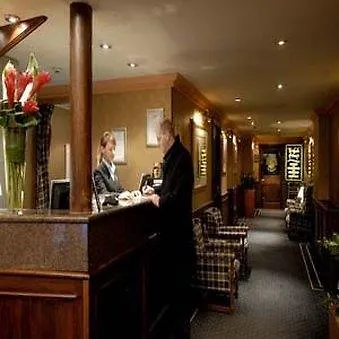 Отель Carlton George 4*
