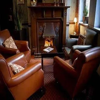 Carlton George 4*