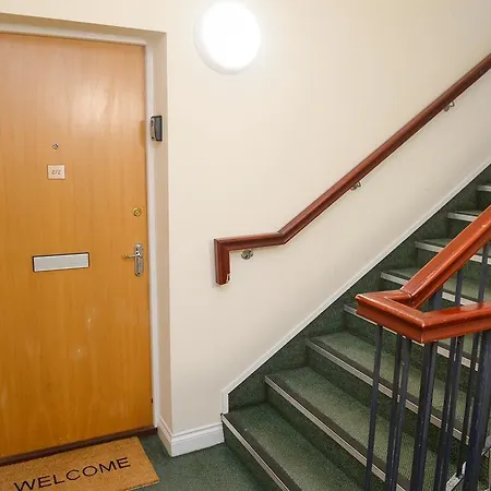 Apartment Admirals Gate Glasgow