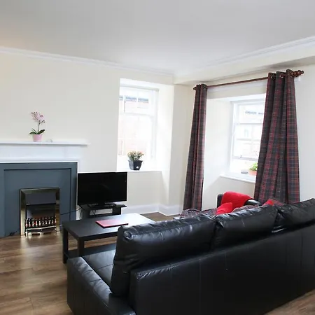 52 Charlotte Street , Green ,city Center *