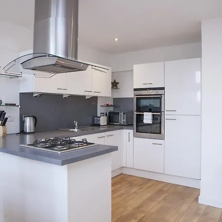 Centre With Free Secure Underground Parking Appartement