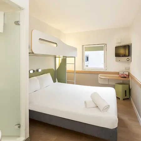Отель Ibis Budget 3*
