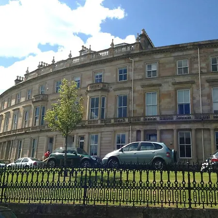Principal - Crown Circus Duplex * Glasgow