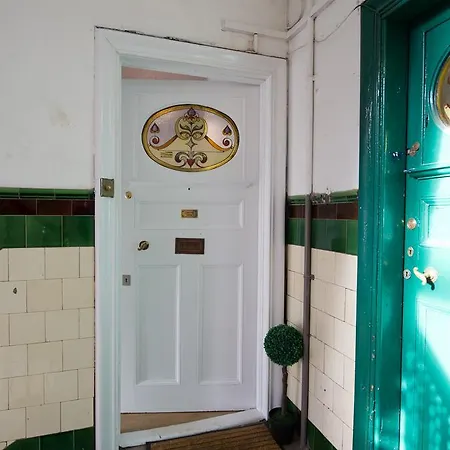 Premier - Crathie View