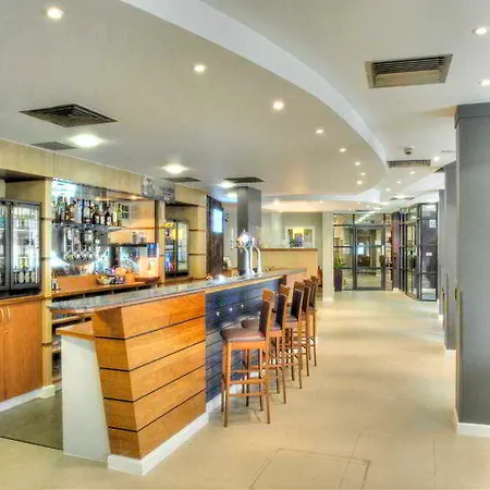 Hotel Express Riverside By Ihg 3*