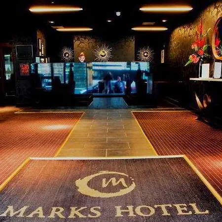 Hotel Apex Of